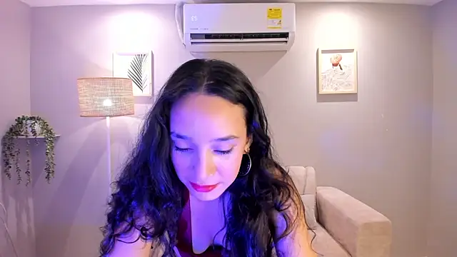 Snapshot of Adeeline_ chatting on 9, 6, 2026 Adeeline online show from 9, 6, 2026