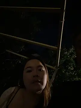 qianduoduo521 online show from 13, 7, 2026