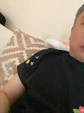 qianduoduo521 online show from 15, 7, 2026