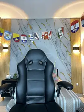 Tinakitten online show from 18, 7, 2026