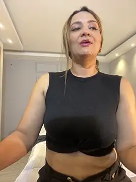 AmaraStelll online show from 15, 6, 2026