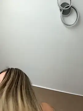 BabesGoWild online show from 31, 10, 2025