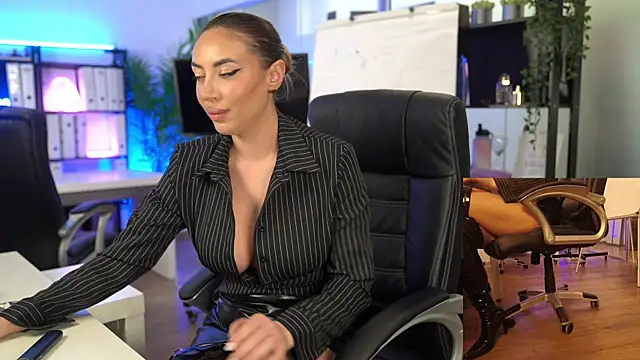 BabesGoWild online show from 14, 4, 2026