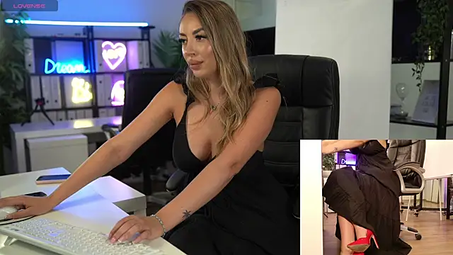 Snapshot of BabesGoWild chatting on 18, 6, 2026 BabesGoWild online show from 18, 6, 2026