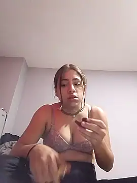 Chloe Belll online show from 9, 7, 2026