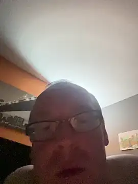 Snapshot of Palered chatting on 14, 6, 2026 Palered online show from 14, 6, 2026