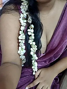 Snapshot of telugubigboobs__P chatting on 14, 6, 2026 telugubigboobs P online show from 14, 6, 2026