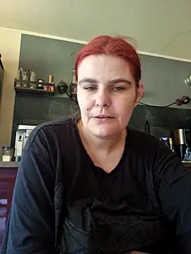 GoldenWifee online show from 23, 6, 2026