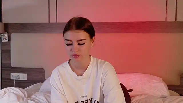 leonameilee online show from 18, 6, 2026