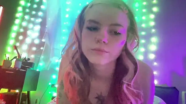 roxxinefox online show from 12, 6, 2026