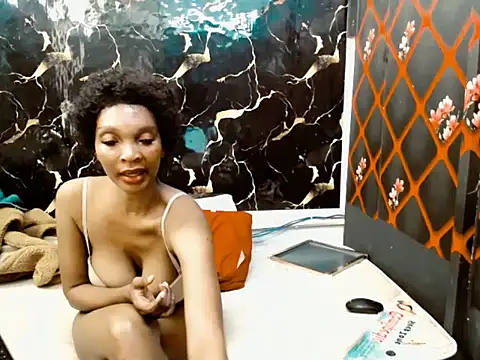 Snapshot of Caramelminxx_ chatting on 24, 6, 2026 Caramelminxx online show from 24, 6, 2026