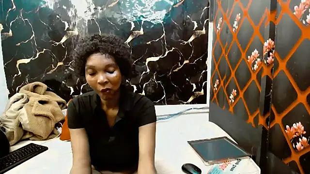 Snapshot of Caramelminxx_ chatting on 6, 7, 2026 Caramelminxx online show from 6, 7, 2026