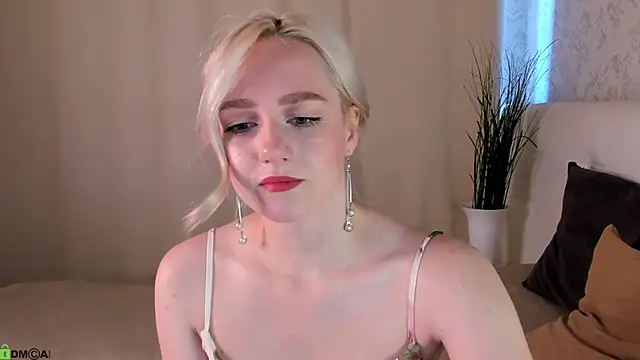 Chloe-Deccer online show from 29, 6, 2026