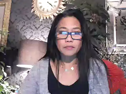 Snapshot of Hornygirltheone chatting on 4, 2, 2025 Hornygirltheone online show from 4, 2, 2025