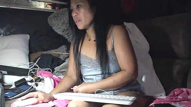 Snapshot of Hornygirltheone chatting on 10, 9, 2025 Hornygirltheone online show from 10, 9, 2025