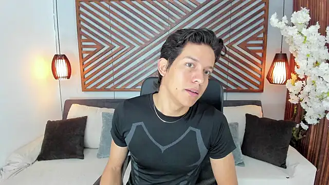 Snapshot of LevinFox chatting on 23, 6, 2026 LevinFox online show from 23, 6, 2026