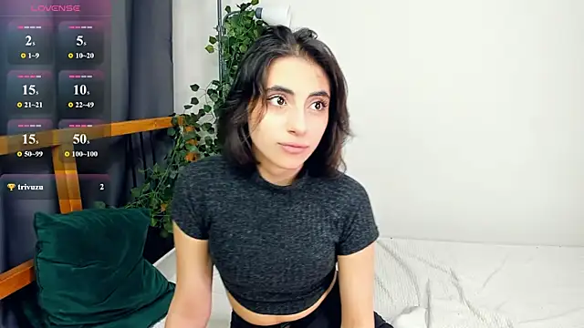 LunarLori online show from 25, 7, 2026