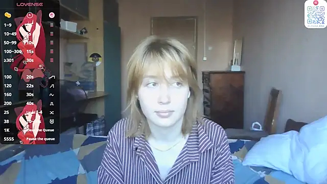 Snapshot of Mowhlntime chatting on 5, 7, 2026 Mowhlntime online show from 5, 7, 2026