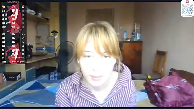 Snapshot of Mowhlntime chatting on 8, 7, 2026 Mowhlntime online show from 8, 7, 2026