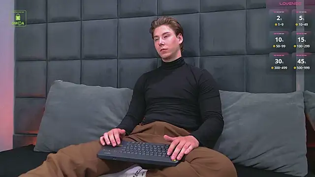 Snapshot of Massimo_Voss chatting on 16, 7, 2026 Massimo Voss online show from 16, 7, 2026