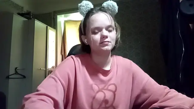 FlirtingAdele 1 online show from 13, 6, 2026