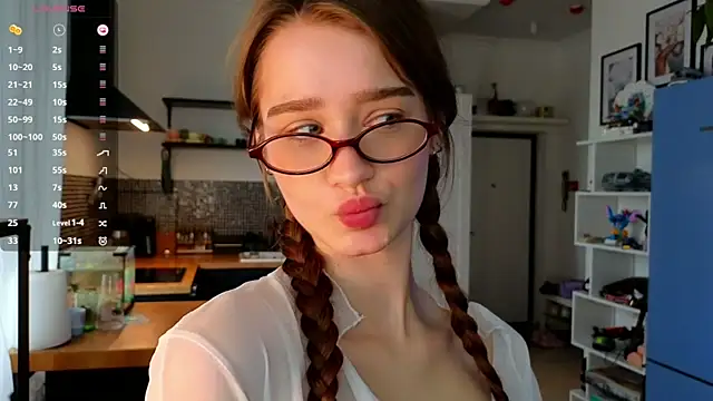 Snapshot of AliviaWithLove chatting on 14, 6, 2026 AliviaWithLove online show from 14, 6, 2026