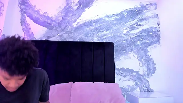TaylorAndThalia online show from 27, 7, 2026