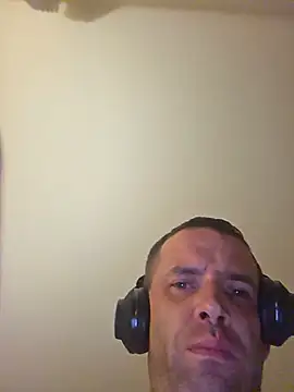 SingingTrunks online show from 19, 7, 2026