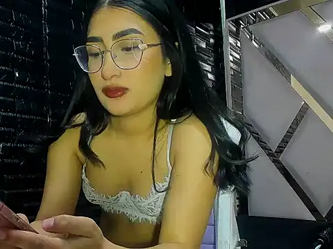 Snapshot of HannaLiss17 chatting on 10, 7, 2026 HannaLiss17 online show from 10, 7, 2026