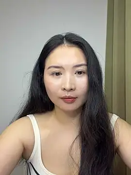 Snapshot of Doudou__520 chatting on 8, 6, 2026 Doudou 520 online show from 8, 6, 2026