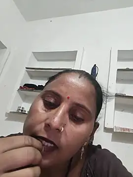 Snapshot of Karishna_hot chatting on 12, 6, 2026 Karishna hot online show from 12, 6, 2026