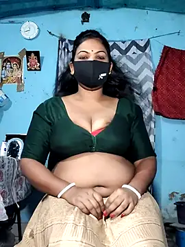 Snapshot of Mis-maya chatting on 8, 7, 2026 Mis-maya online show from 8, 7, 2026
