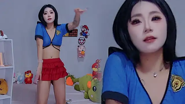 Miguaiguai001 online show from 17, 6, 2026