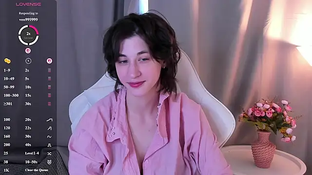 Snapshot of Carolina_Lu chatting on 18, 6, 2026 Carolina Lu online show from 18, 6, 2026
