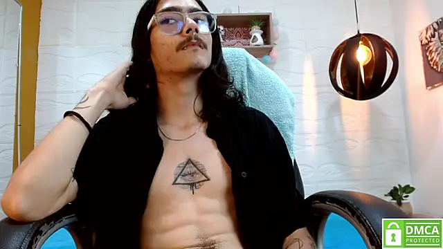 bigcock robert online show from 28, 7, 2026