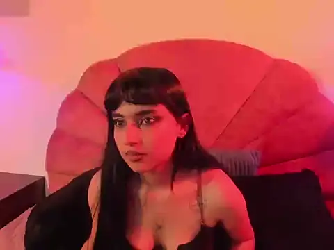 VelvetRaven  online show from 14, 6, 2026
