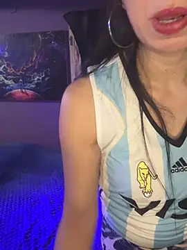 Lara Glitch online show from 15, 7, 2026
