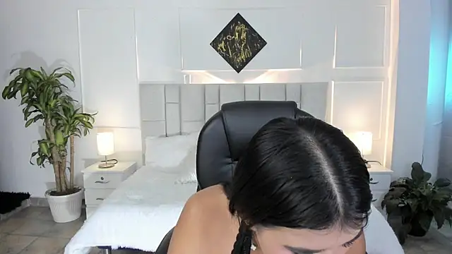 Martina evan online show from 14, 6, 2026