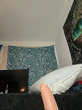Snapshot of b-machine chatting on 10, 7, 2026 b-machine online show from 10, 7, 2026