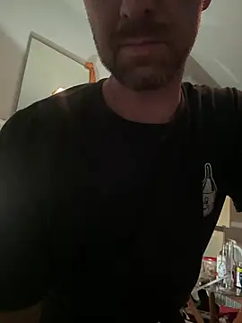 Snapshot of b-machine chatting on 5, 7, 2026 b-machine online show from 5, 7, 2026