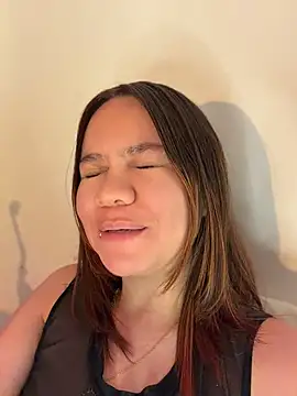 Emma Jonas online show from 16, 7, 2026