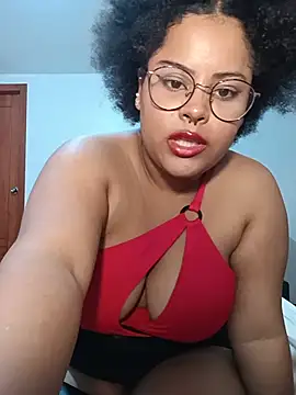 Snapshot of Lolacurly69 chatting on 14, 6, 2026 Lolacurly69 online show from 14, 6, 2026
