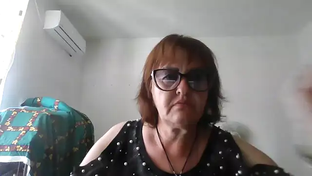 ErikaXShine online show from 28, 6, 2026