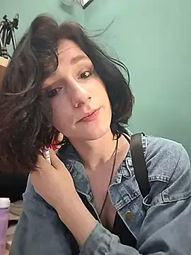 MickeQuinee online show from 14, 7, 2026