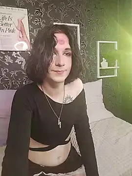 MickeQuinee online show from 21, 6, 2026