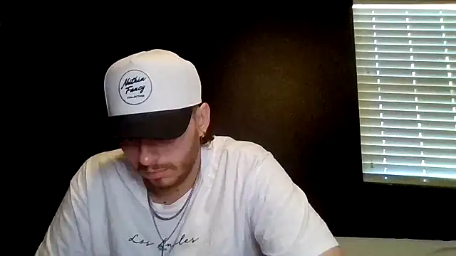 Snapshot of Mikecloudyhawk chatting on 22, 6, 2026 Mikecloudyhawk online show from 22, 6, 2026