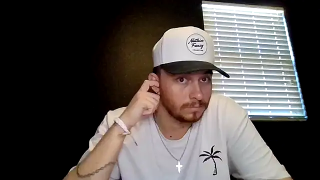 Snapshot of Mikecloudyhawk chatting on 5, 7, 2026 Mikecloudyhawk online show from 5, 7, 2026