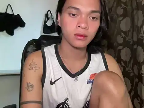 Justine0419 online show from 12, 7, 2026