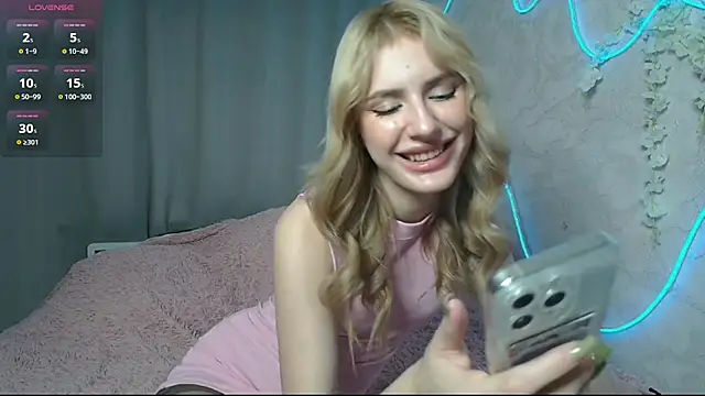 Megan s1x online show from 6, 7, 2026