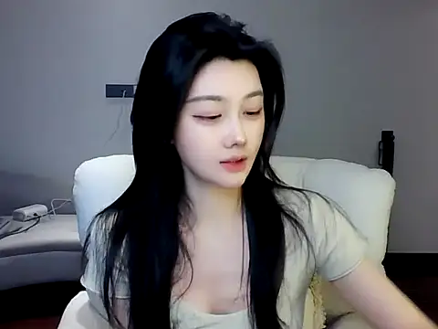 SylvieMaya online show from 10, 6, 2026